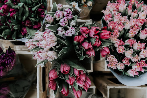 Flower delivery at home from anywhere to any city in Spain