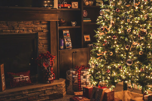 Entrega de regalos de Navidad en España: envía flores bonitas