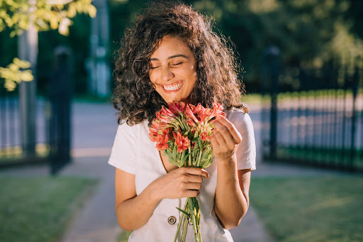 Flowers are the Best Gifts: Why People Love Receiving Flowers?