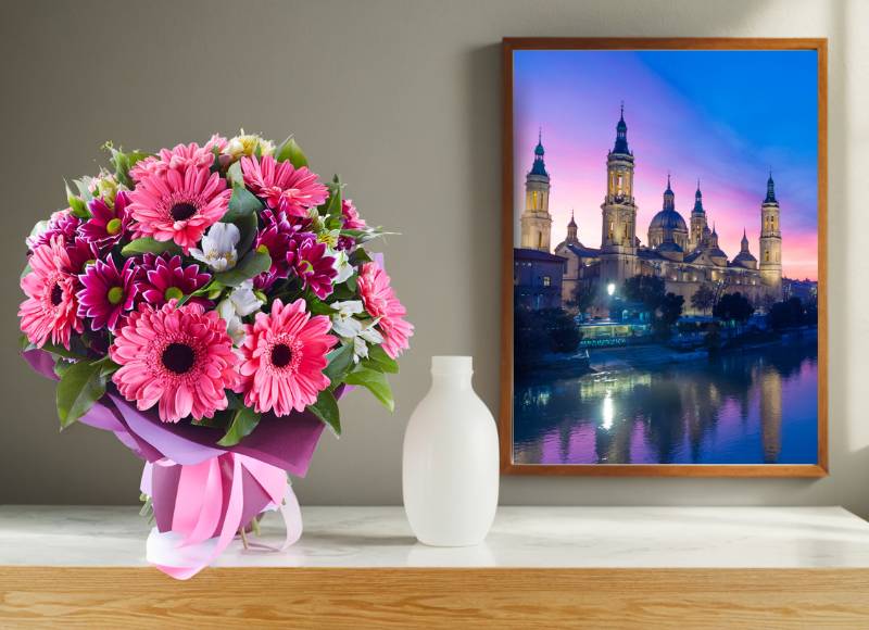 Flower Delivery in Zaragoza: Surprise with Botanic Flora!
